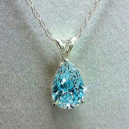 Eira Necklace with Sea Tears | White gold