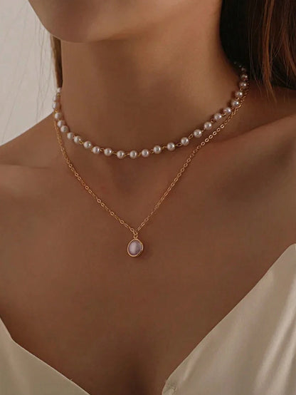 Exquisite pearl necklace | Gold
