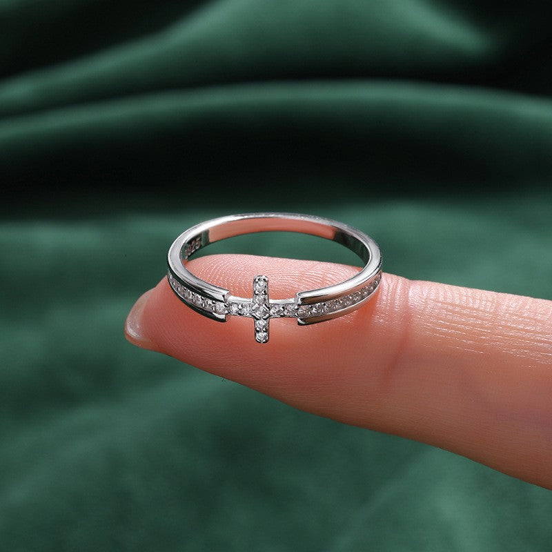 Celeste Cross Ring | White Gold