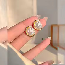 Carmen™ | Elegant Pearl Earrings