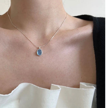 Antique white opal necklace | White gold